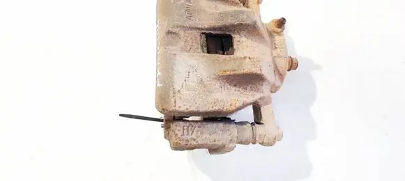 Suzuki Grand Vitara II Front brake caliper