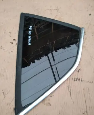 Ford Kuga I Rear side window 8V41S297B00B