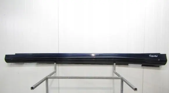 Front sill (body part)