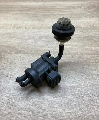Mercedes-Benz C W203 Vacuum valve A0005450527