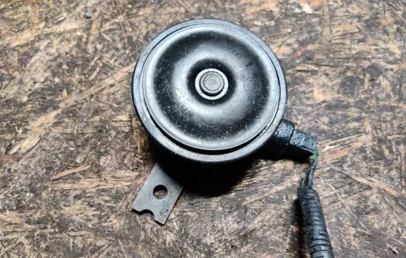 Hyundai i40 Horn signal 966103Z500