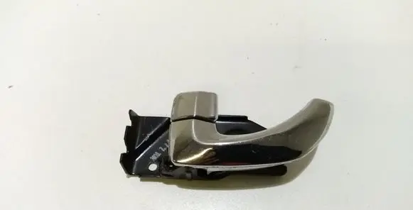 KIA Opirus Front door interior handle
