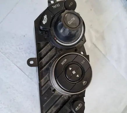 Opel Insignia A Climate control unit 79600SMGE5 MN452100021 05W45E03