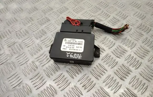Mercedes-Benz A W176 Hand brake control module A1669002700