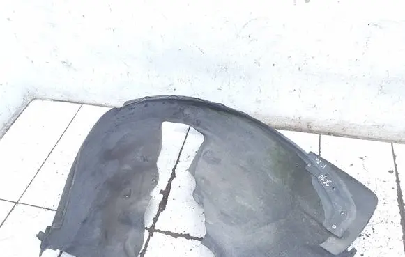 Volvo V70 Front wheel arch liner splash guards
