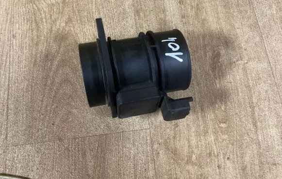 Renault Trafic II (X83) Mass air flow meter 7700109812 5WK9620 53681898