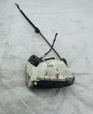Skoda Yeti (5L) Front door lock 5K1837016D 18072012