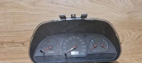 Volvo S40, V40 Speedometer (instrument cluster)