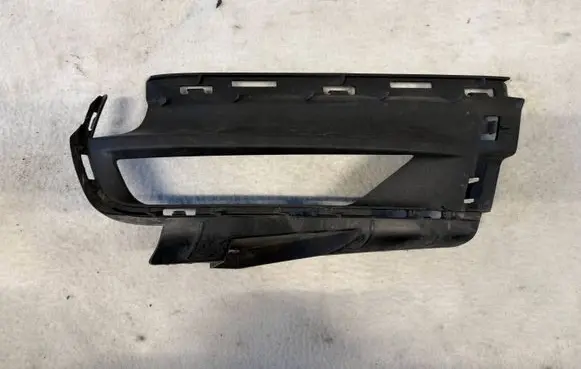 Volvo V90 Cross Country Fog light bracket 31449195