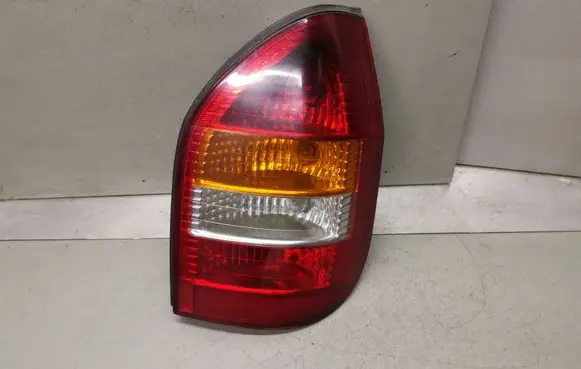 Opel Zafira A Rear/tail lights