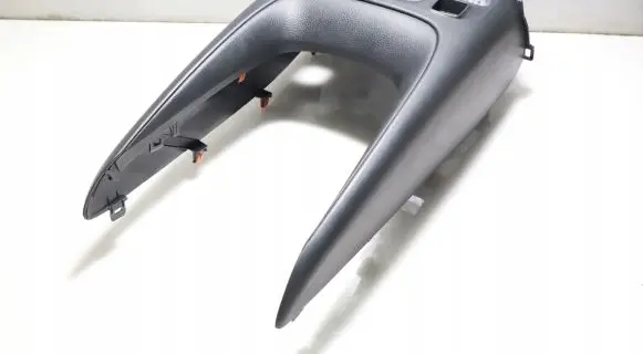 Glove box