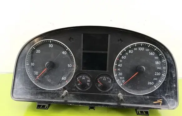 Volkswagen Touran I Speedometer (instrument cluster) 1T0920861A