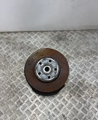 Mercedes-Benz GLA W156 Front wheel hub