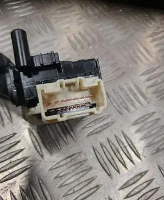 Toyota Avensis T250 Indicator stalk 173650