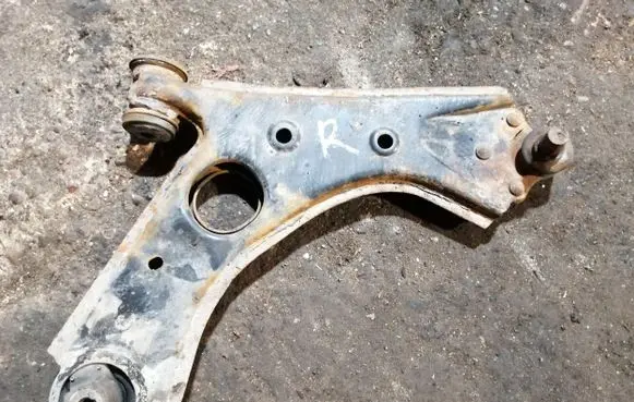 Fiat 500L Front lower control arm/wishbone