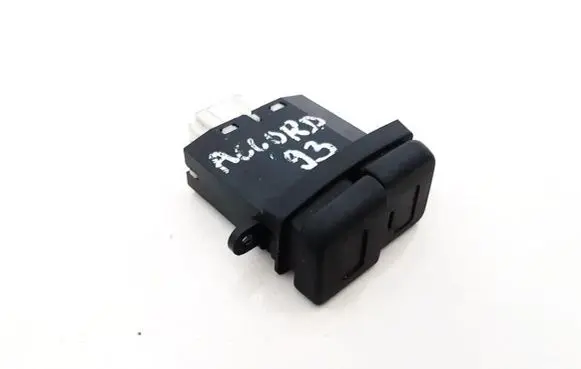 Honda Accord Windscreen/window heater switch
