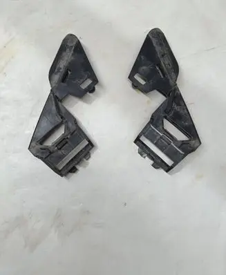 Volvo V50 Headlight/headlamp mounting bracket 30678261 30678262 BP8BA