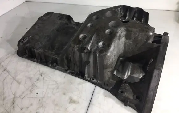 Mercedes-Benz C W203 Oil sump A6460141002