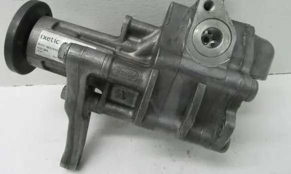 BMW X5 E70 Power steering pump