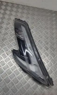 Nissan Juke I F15 Headlight/headlamp 26120BV80A 90049102