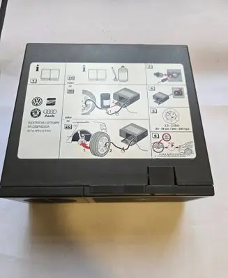 Audi A3 S3 8P Tire air pump compressor 8P0012615A