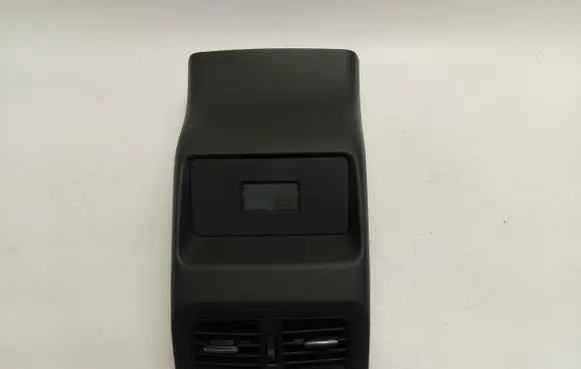 Rear air vent grill