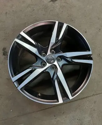 Volvo XC40 R19 alloy rim 31423931