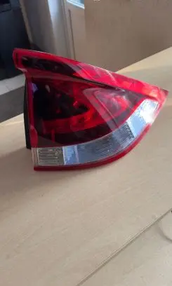 Honda Insight Rear/tail lights 22022875