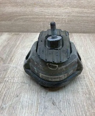BMW 5 E60 E61 Engine mount bracket 6769874 159346