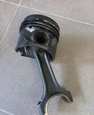 Mercedes-Benz Sprinter W901 W902 W903 W904 Piston with connecting rod 603