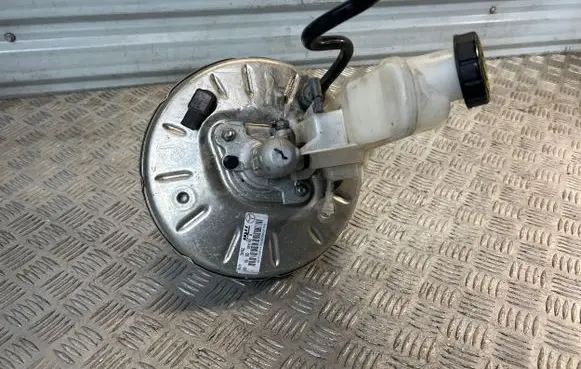 Infiniti Q30 Brake booster A0914300030
