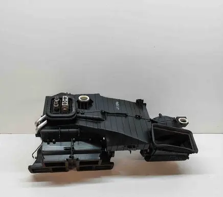 Mercedes-Benz CLA C117 X117 W117 Interior heater climate box assembly A2468301702