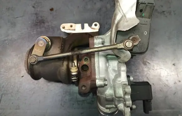 Dacia Sandero III Turbo 16319700058 144108206R