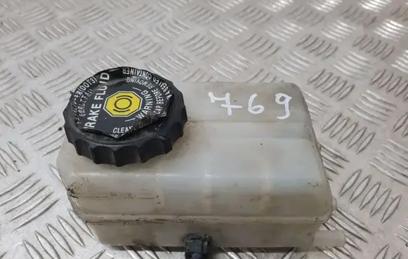 Toyota Previa (XR30, XR40) II Brake fluid reservoir 13231140360