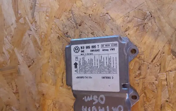 Skoda Octavia Mk2 (1Z) Airbag control unit/module 1K0909605T 5WK43412