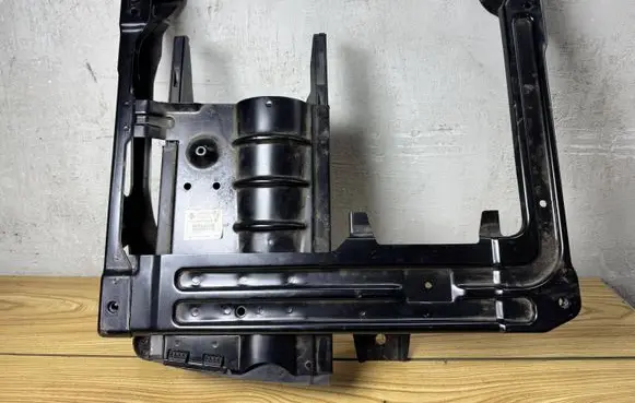Audi Q7 4L Front passenger seat console base 7L0881678G 721045377