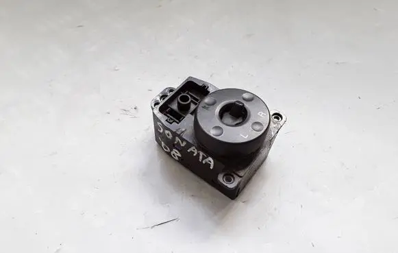Hyundai Sonata Wing mirror switch 41217