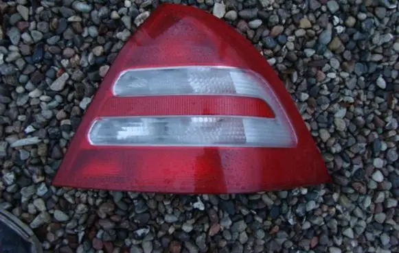 Mercedes-Benz C W204 Rear/tail lights A2048851025
