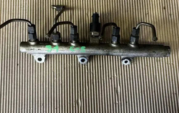 Alfa Romeo 147 Fuel main line pipe 0445214016 0281002405