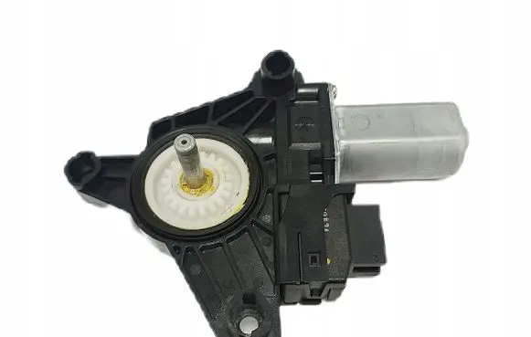 Mercedes-Benz B W246 W242 Front door window regulator motor A2469063200