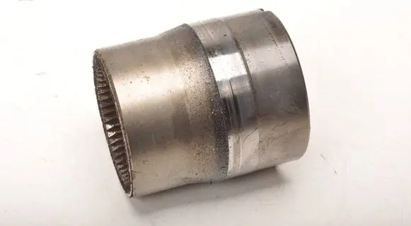 Volvo XC90 Rear differential mounting bracket 