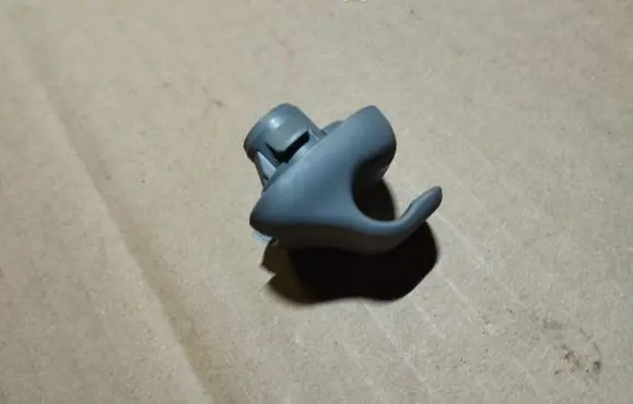 Sun visor clip/hook/bracket