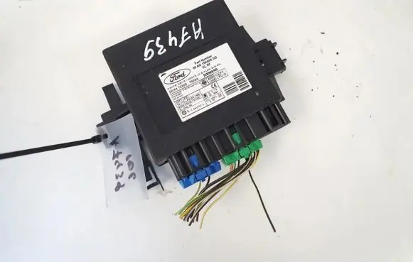 Ford Focus Comfort/convenience module 98ag15k600dd 5wk47230d