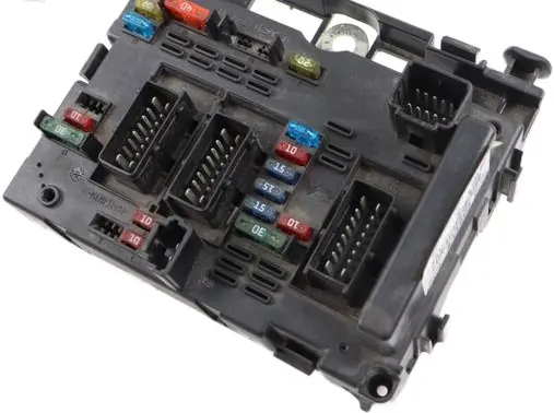 Peugeot 307 Fuse module 9646405180 30119152
