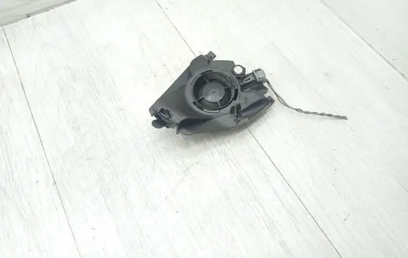 Volvo V70 Front door high frequency speaker 8633993