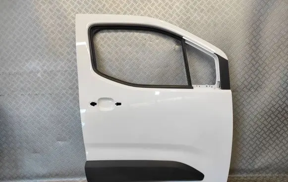 Peugeot Partner III Front door