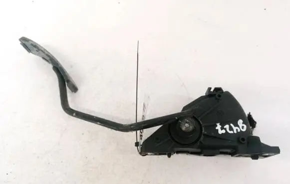 Mitsubishi Space Star Accelerator throttle pedal 6PV00830100 30865642