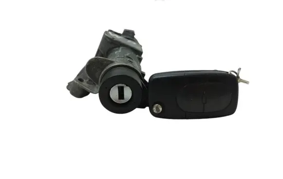 Volkswagen PASSAT B5 Ignition lock 4B0905851A