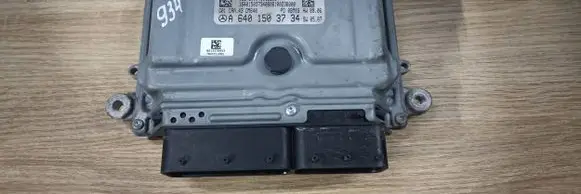 Mercedes-Benz B W246 W242 Engine control unit/module A6401503734 0281015123