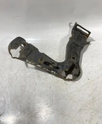 Skoda Octavia Mk2 (1Z) Headlight/headlamp mounting bracket 1z0805071a